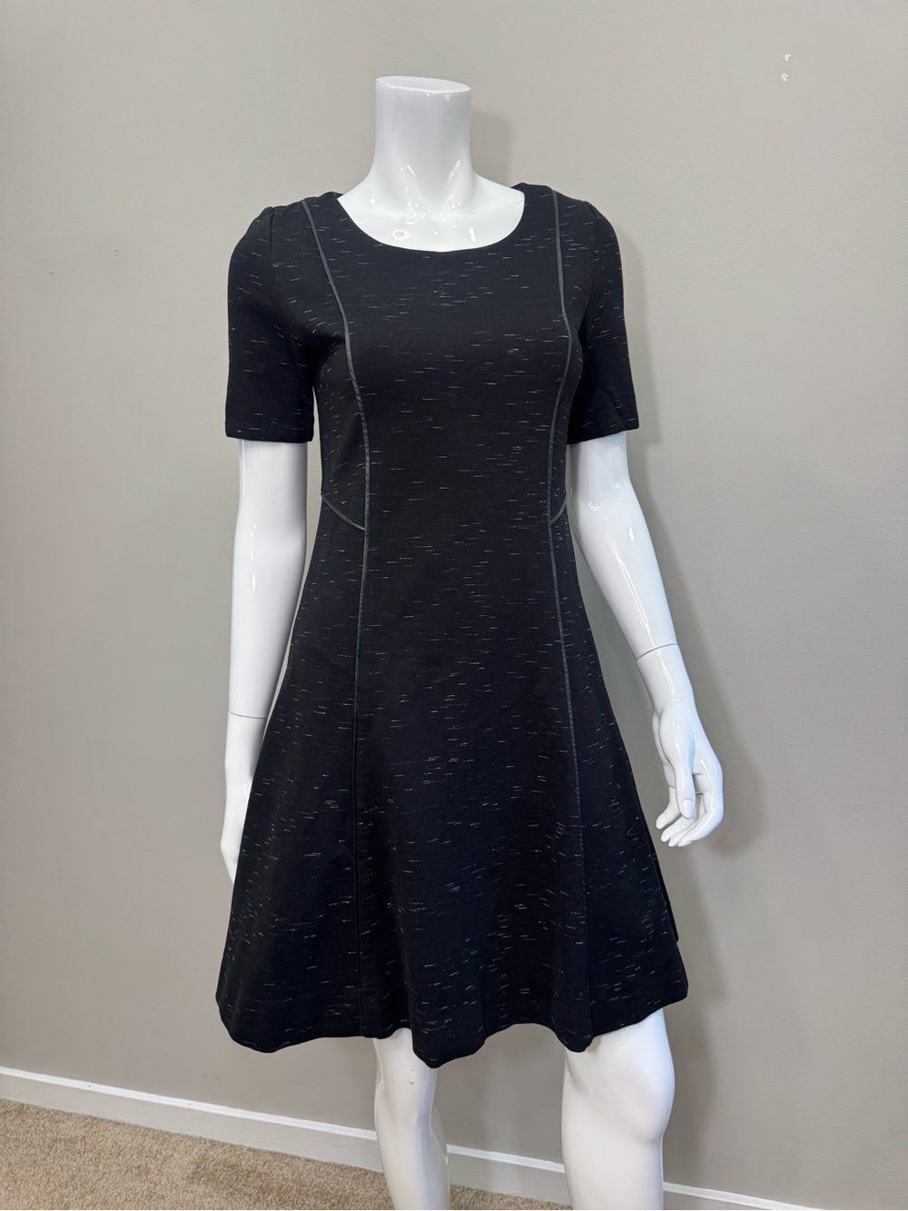 LYSSE Black Heather Fit Flare Midi Dress Short Sleeve Ponte Knit Seamed Size S